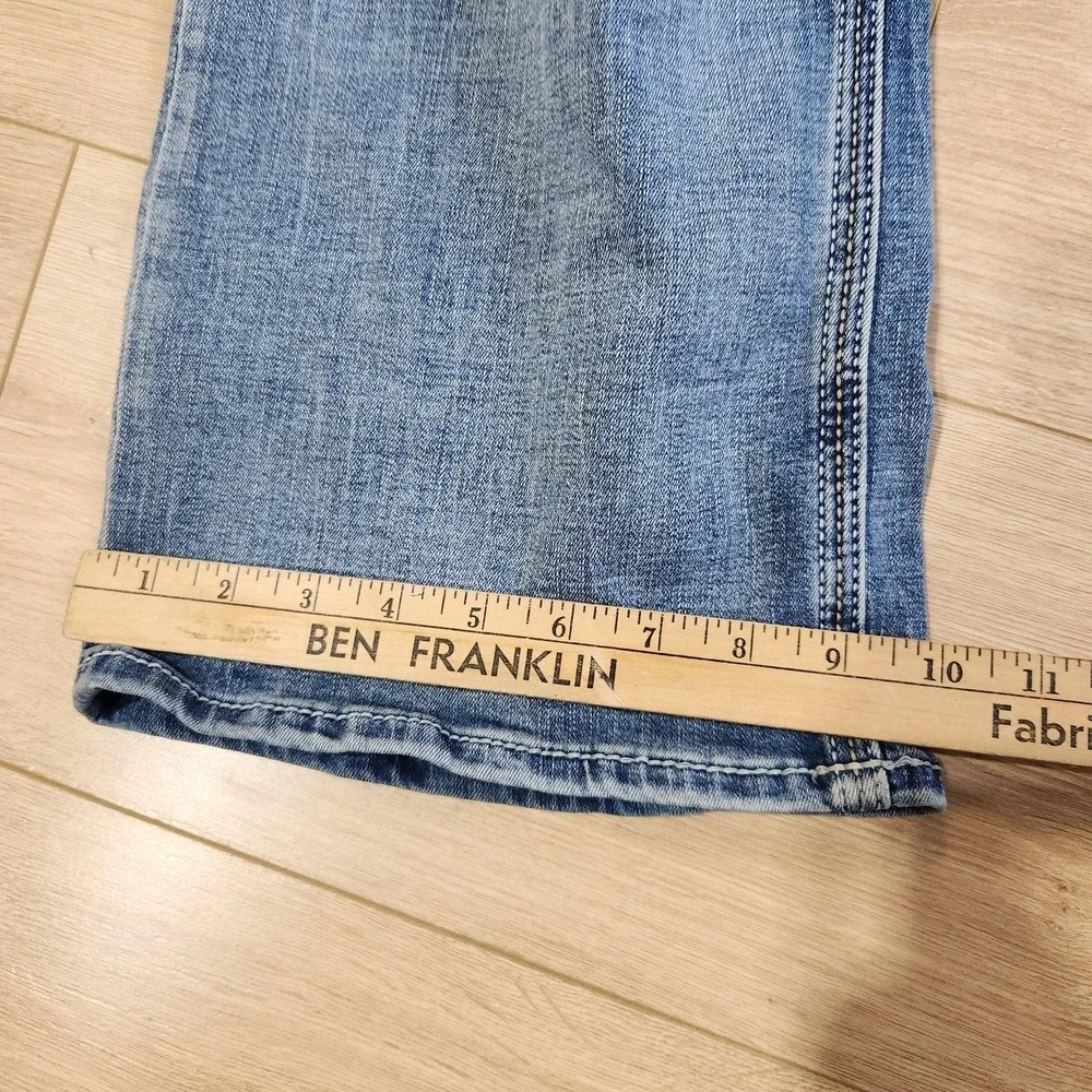 BKE Seth Bootcut Jeans Mens 42x32 Blue Med Wash Relaxed Fit Stretch Denim